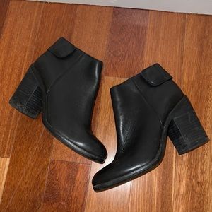 Vince Camuto leather booties